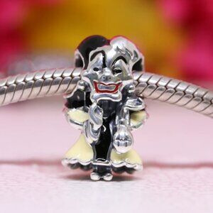 PANDORA Cruella De Vil Charm 793424C01